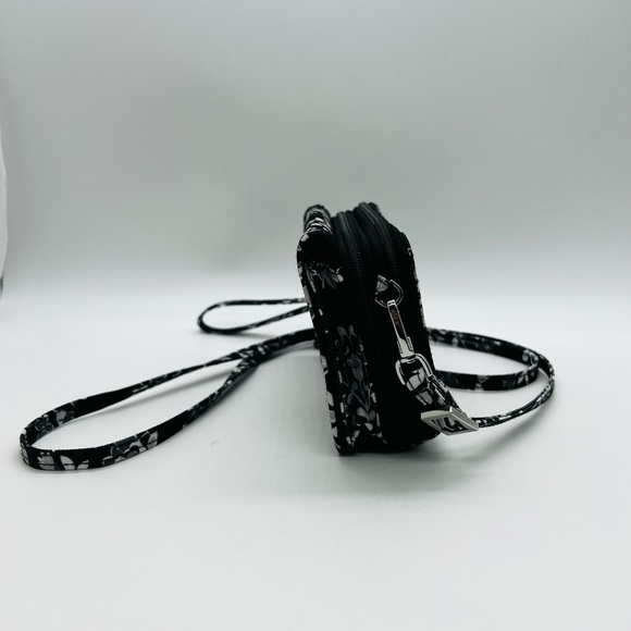 Vera Bradley Floral Black and White Women's Crossbody or wristlet Bag NWOT - Picture 3 of 16